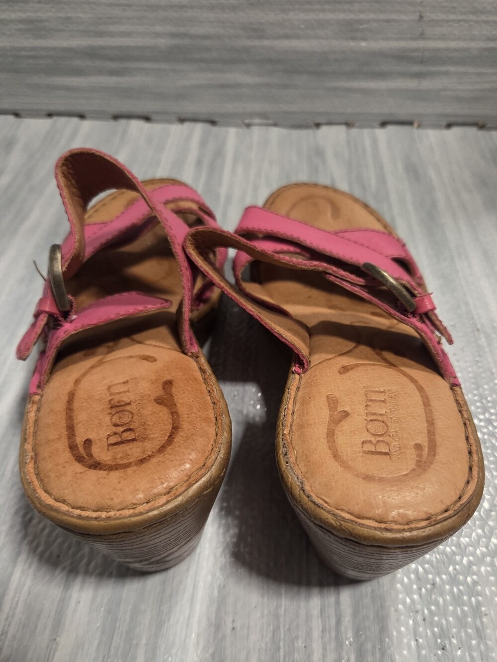 Born Salina Pink Leather Slip on Sandals w/ Adjustable Buckles Size 9 - Picture 3 of 8
